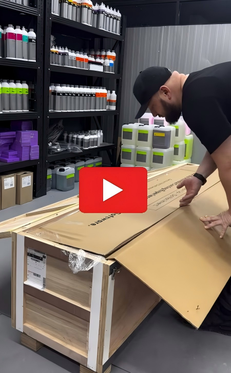 903 Machine Unboxing for a Customer in North Macedonia