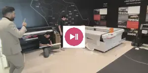 Para pelanggan Timur Tengah nampilake piranti lunak YINK lan mesin pemotong PPF T00X